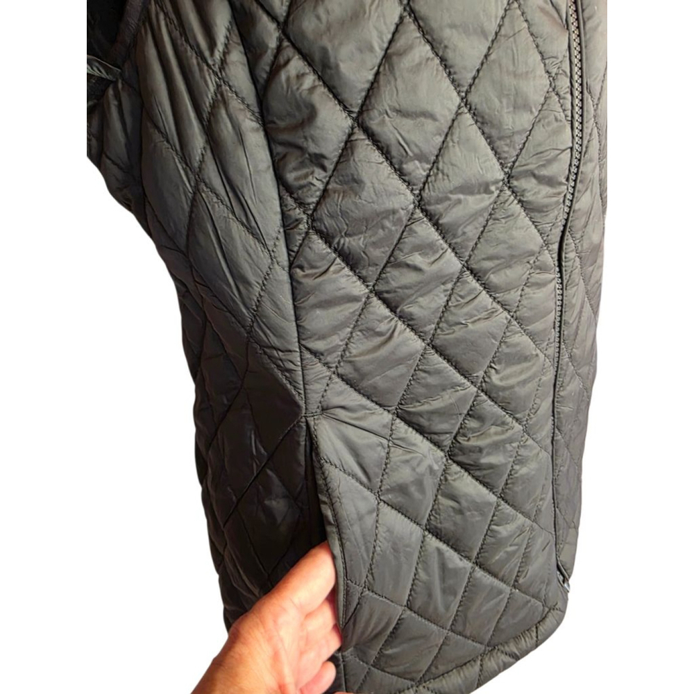 Lands End black puffer vest size Small - Picture 5 of 9